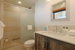 Summit Chalet - Image 3