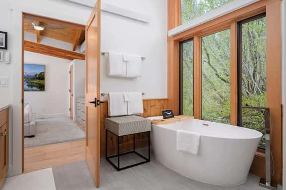 Summit Chalet - Image 1